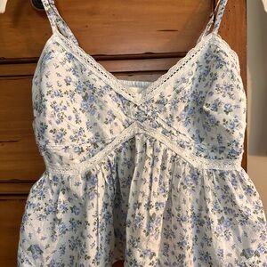 NWT, XS Hollister summer top